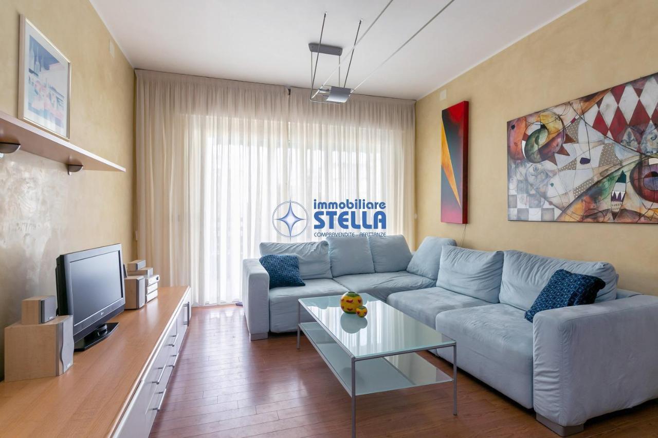 Condominio Adriatico ลิโดดิเยโซโล ภายนอก รูปภาพ