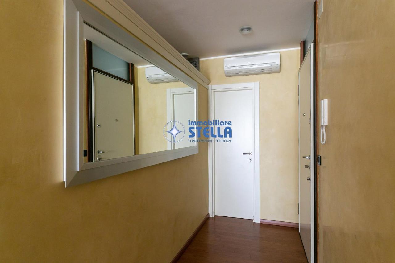 Condominio Adriatico ลิโดดิเยโซโล ภายนอก รูปภาพ